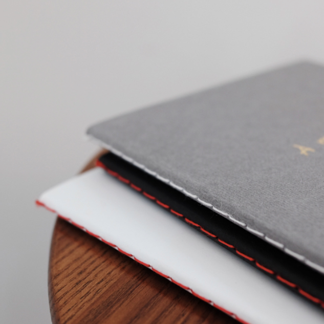 Suatelier Note - Agenda mensual gris