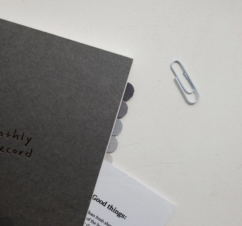 Suatelier Note - Agenda mensual gris